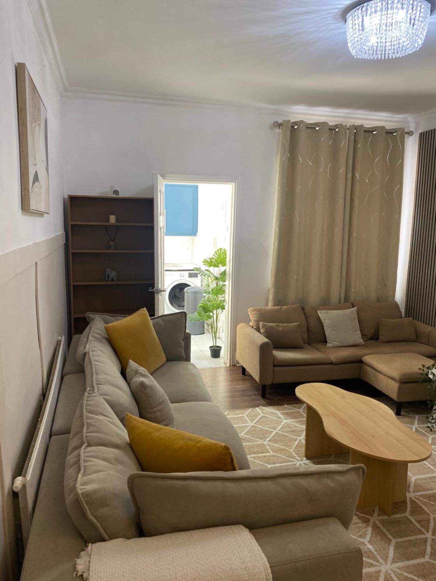 Modern Townhouse-Free Parking-Games Room-Fast W-Ifi Manchester Exteriér fotografie